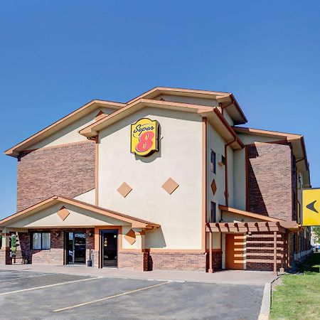 Super 8 By Wyndham Roseville/Detroit Area Eksteriør bilde
